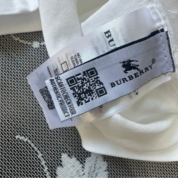 Burberry White Cotton T-Shirt Sz Medium - Picture 9 of 15